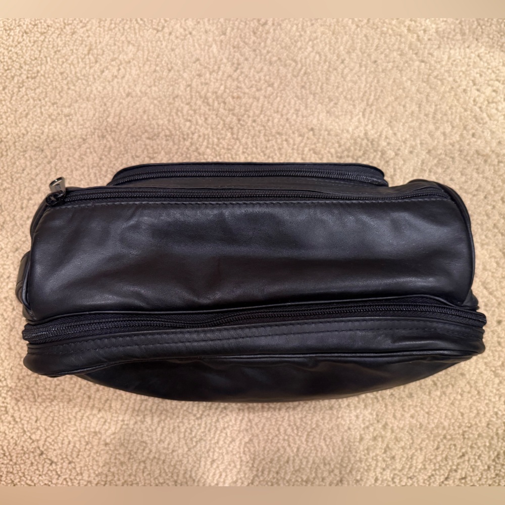 Tumi Black Leather Dual-Compartment Toiletry Kit